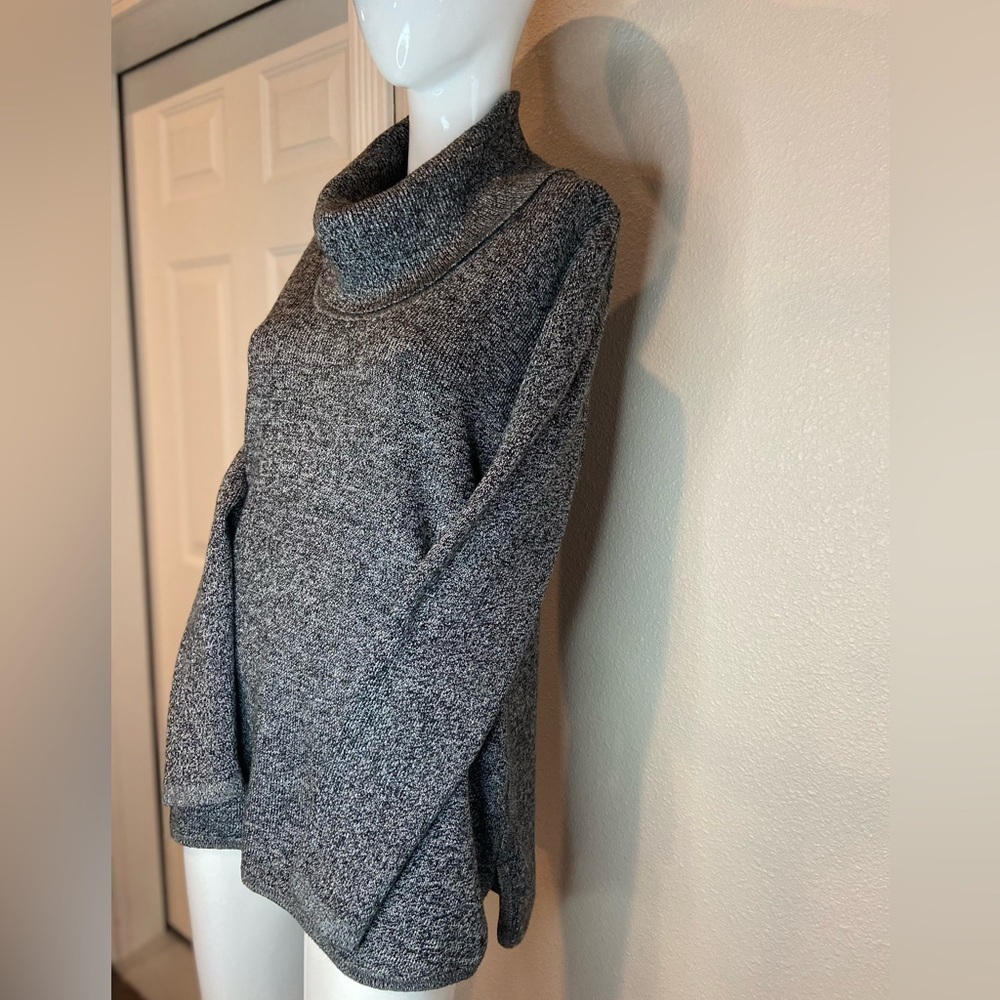 Calvin Klein~Oversized Cowl Neck Knit Pullover Sweater~Black & White~Size L - Picture 6 of 14